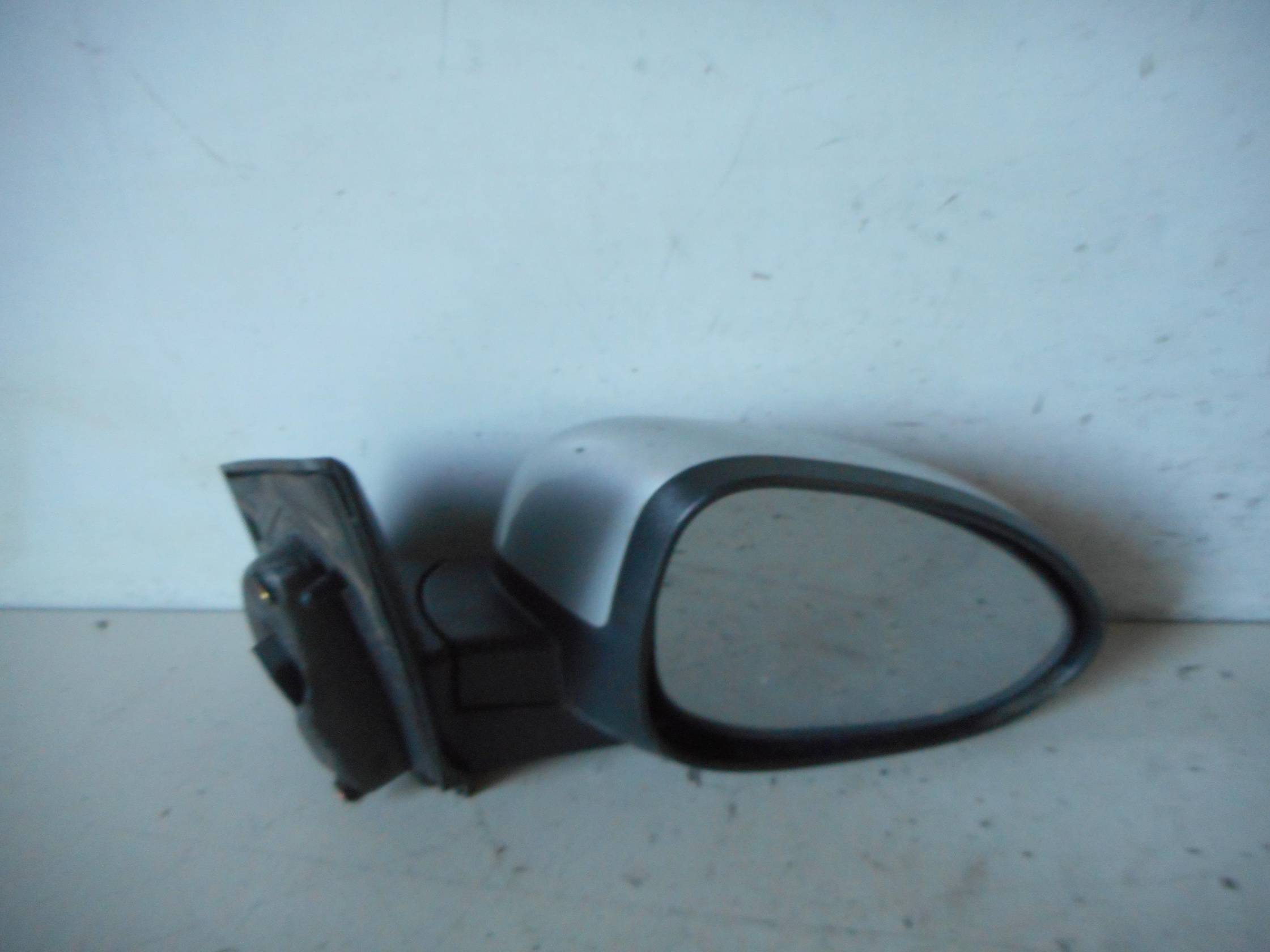 Retrovisore est. regolaz. elettr. dx.